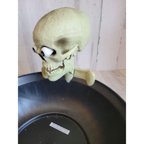 Gemmy AS IS skeleton eyes pop out Halloween prop home candy bowl - Picture 5 of 9